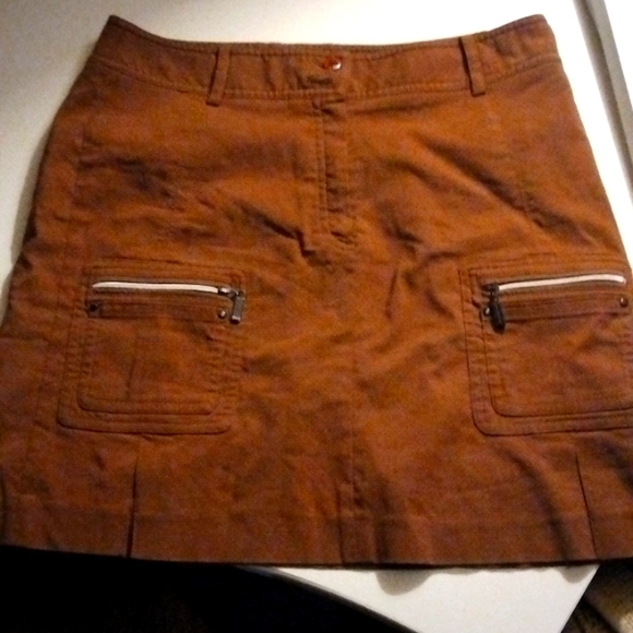 Shorts the look like skirt - Picture 1 of 4